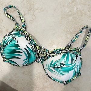 Body Glove swim Top, D cup